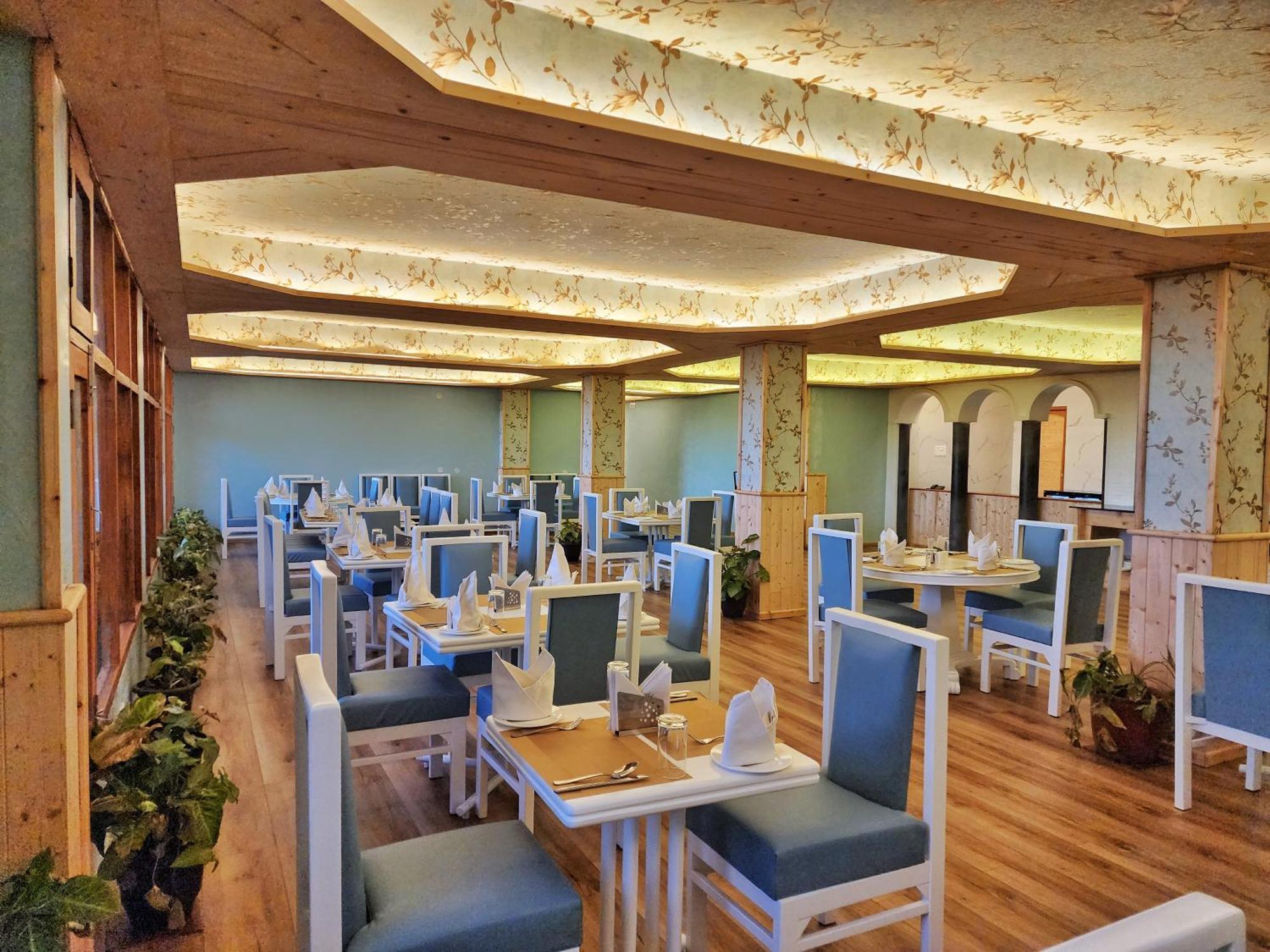 Hotel Pineview שימלה מראה חיצוני תמונה