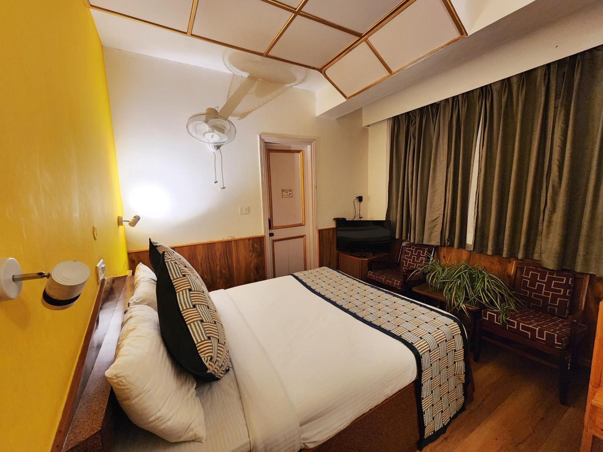 Hotel Pineview שימלה מראה חיצוני תמונה