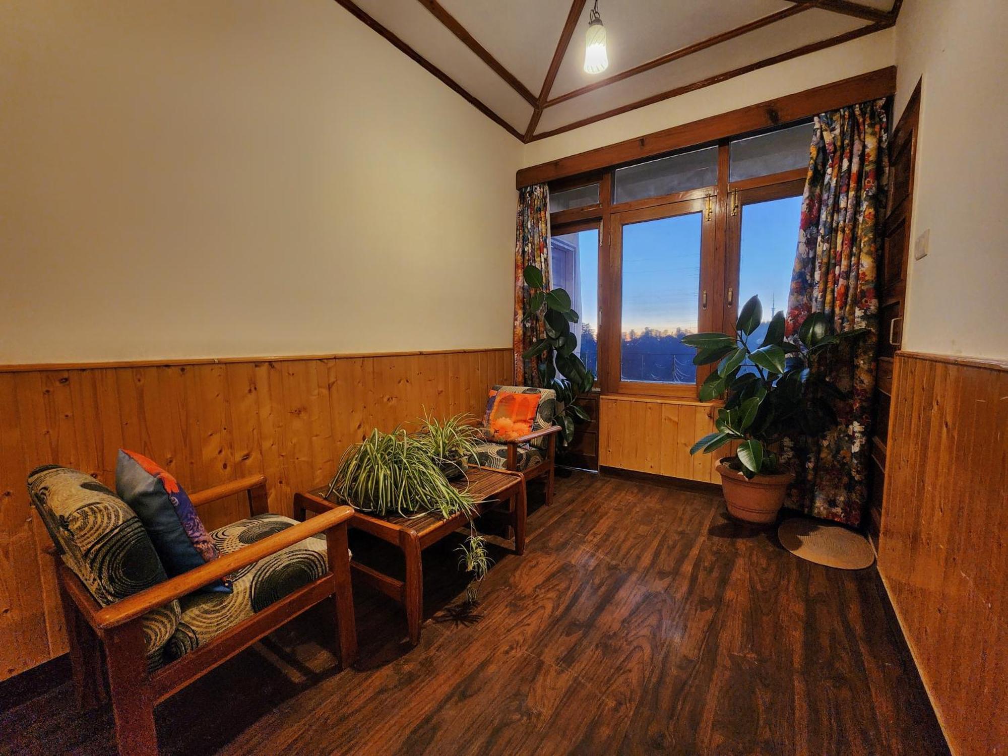 Hotel Pineview שימלה מראה חיצוני תמונה